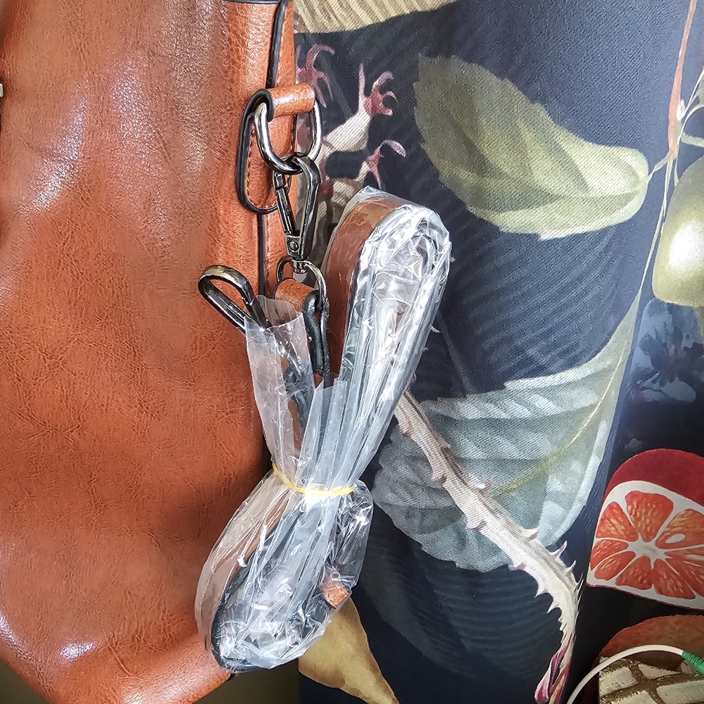 Rock The Tote - image 3